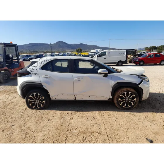Toyota YARIS CROSS (MXP_) 2020