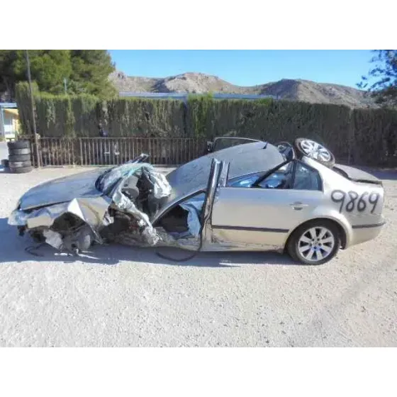 SKODA SUPERB (3U4) '2004 COLLECTION DORADO