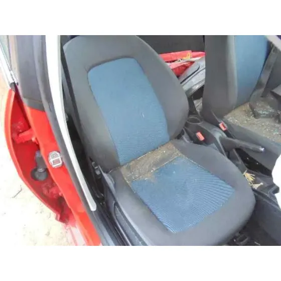 SEAT IBIZA (6J5) '2015 REFERENCE ROJO