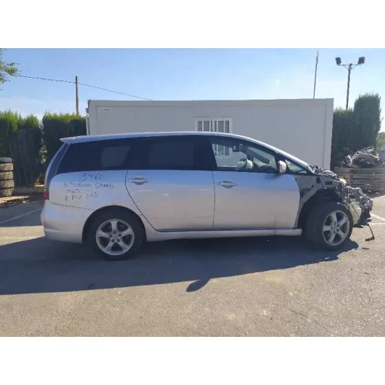 MITSUBISHI GRANDIS (NA0W) '2007 2.0 DI-D INVITE GRIS