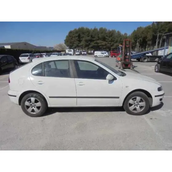 SEAT LEON (1M1) '2005 STELLA BLANCO