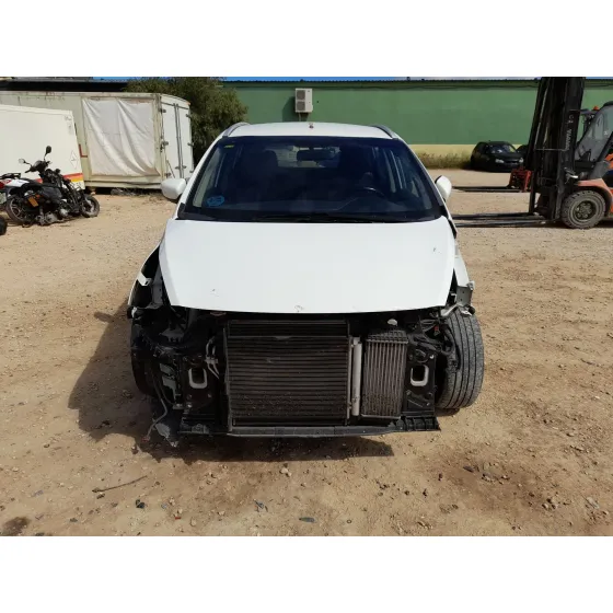 Kia CARENS IV 2013