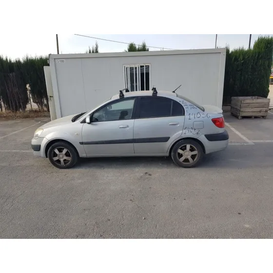 KIA RIO '2006 1.5 CRDI EMOTION GRIS