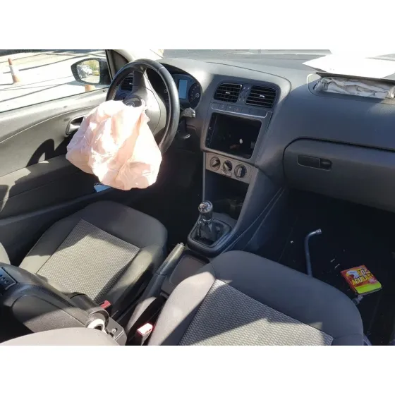 VOLKSWAGEN POLO (6R1) '2014 ADVANCE NEGRO