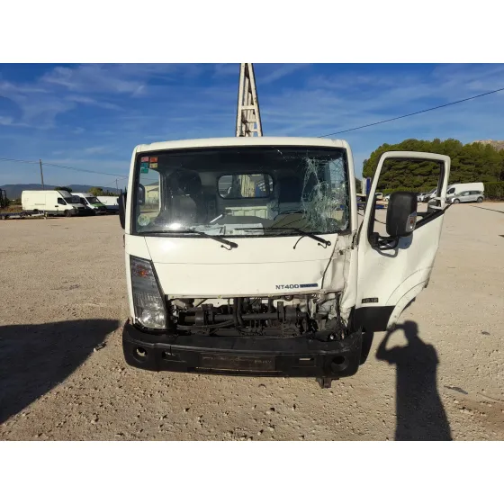 Nissan NT400 CABSTAR (F24M) 2014