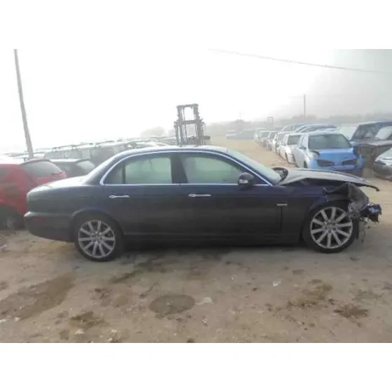 JAGUAR XJ '2007 2.7 D XJ6 EXECUTIVE AZUL