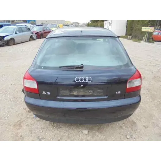 AUDI A3 (8L) '2001 1.8 AMBIENTE AZUL