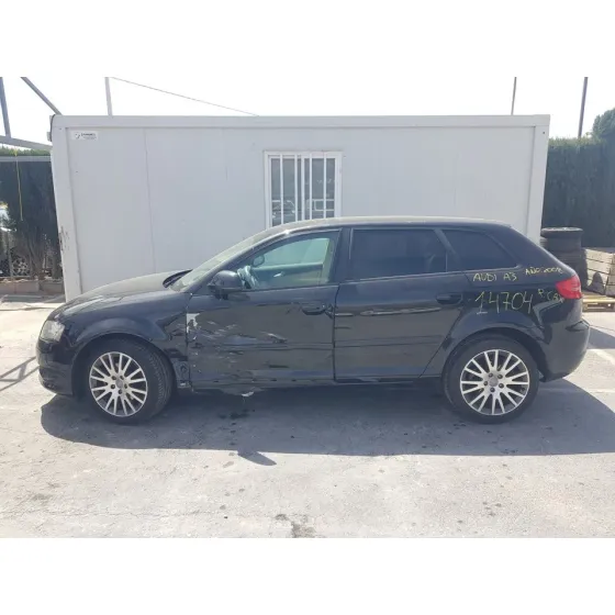 AUDI A3 SPORTBACK (8P) '2008 1.4 TFSI AMBIENTE NEGRO