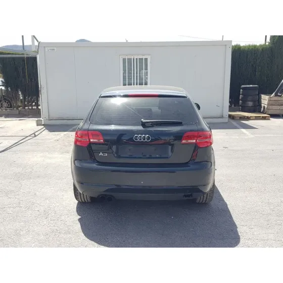 AUDI A3 SPORTBACK (8P) '2008 1.4 TFSI AMBIENTE NEGRO