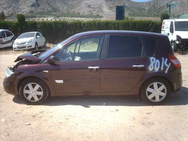 RENAULT SCENIC II RENAULT SCENIC II '2004 CONFORT AUTHENTIQUE GRANATE 2003