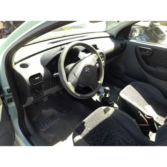 Opel CORSA C (X01) 2000