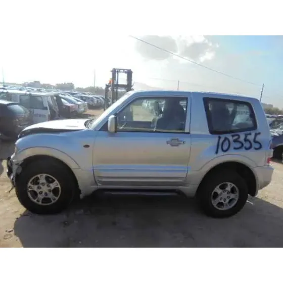 MITSUBISHI MONTERO (V60/V70) '2001 3.2 DI-D GLS (3-PTAS.) GRIS