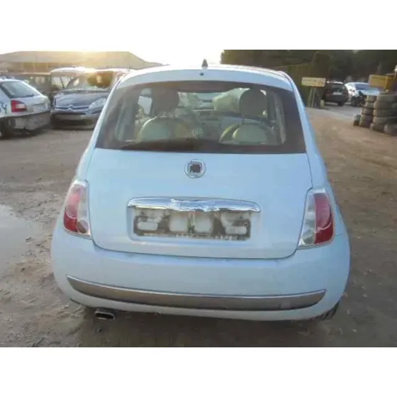 FIAT NUOVA 500 (150) '2009 LOUNGE BLANCO AZULADO