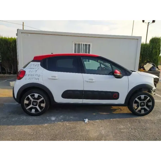 CITROEN C3 '2019 SHINE BLANCO