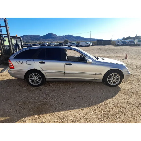 Mercedes-Benz CLASE C T-MODEL (S203) 2001