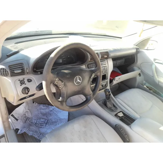 Mercedes-Benz CLASE C T-MODEL (S203) 2001