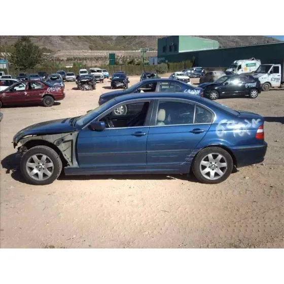 BMW SERIE 3 BERLINA (E46) '2001 320D AZUL