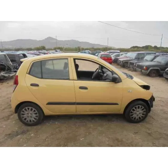 HYUNDAI I10 '2009 CLASSIC AMARILLO