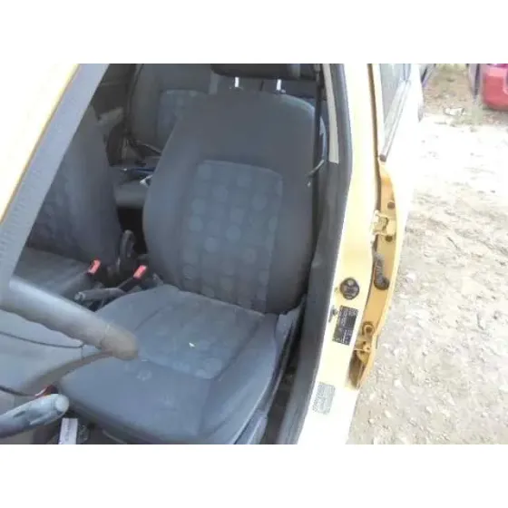 HYUNDAI I10 '2009 CLASSIC AMARILLO