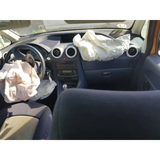 PEUGEOT 1007 '2005 DOLCE DORADO