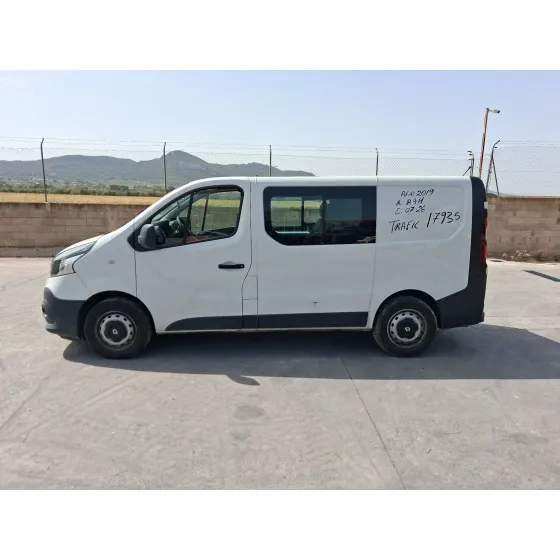 Renault TRAFIC III AUTOBUS (JG_) 2014