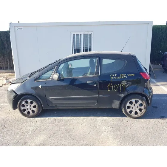 MITSUBISHI COLT BERLINA 3 (CZ) '2006 1.5 DI-D INFORM NEGRO