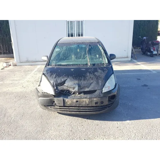 MITSUBISHI COLT BERLINA 3 (CZ) '2006 1.5 DI-D INFORM NEGRO