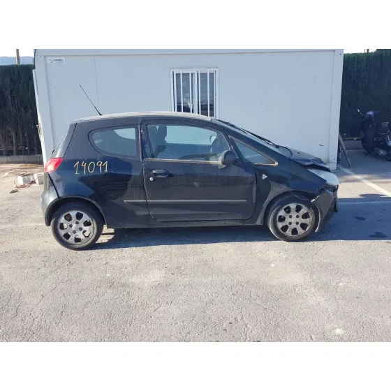 MITSUBISHI COLT BERLINA 3 (CZ) '2006 1.5 DI-D INFORM NEGRO