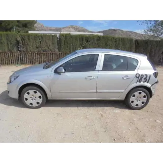 OPEL ASTRA H BERLINA '2004 COSMO GRIS
