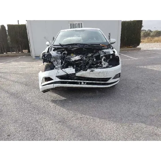 VOLKSWAGEN POLO '2019 BEATS BLANCO