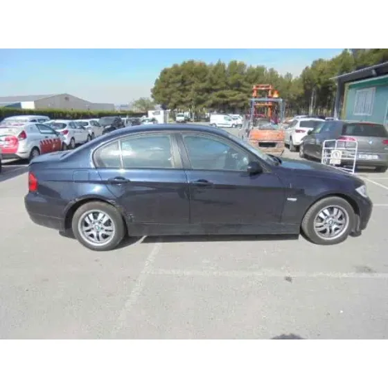 BMW SERIE 3 BERLINA (E90) '2006 320D NEGRO