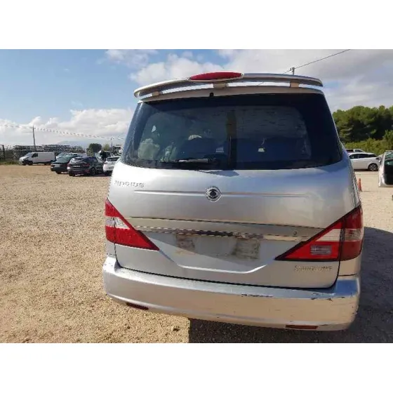 SSANGYONG RODIUS '2007 GRIS