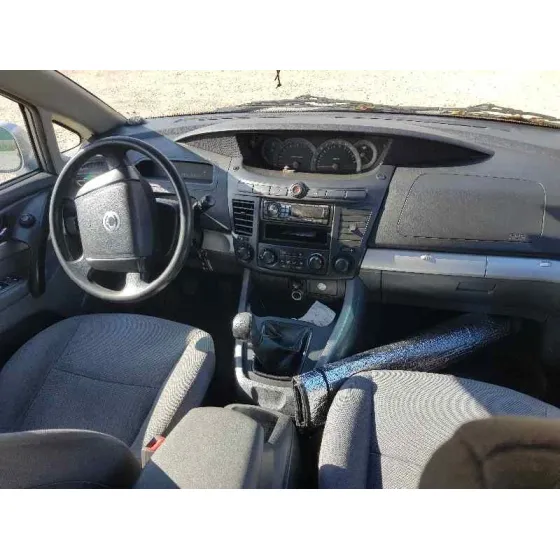 SSANGYONG RODIUS '2007 GRIS