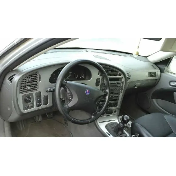 SAAB 9-5 FAMILIAR '2002 3.0 TID VECTOR GRIS PLATA