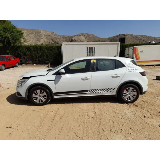 Renault MEGANE IV HATCHBACK (B9A/M/N_) 2015