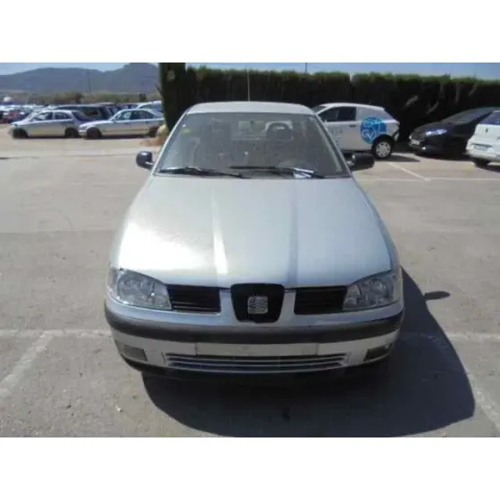 SEAT IBIZA (6K1) '2001 STELLA GRIS