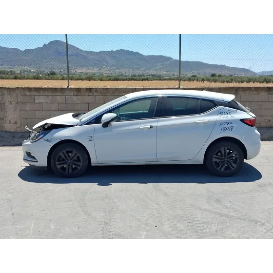 Opel ASTRA K (B16) 2015