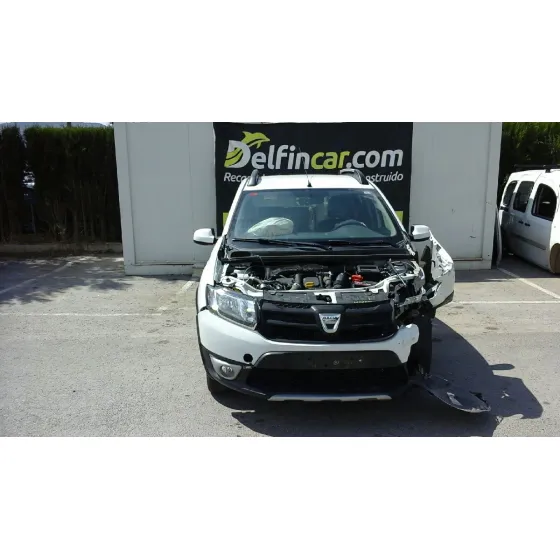DACIA SANDERO '2015 STEPWAY BLANCO