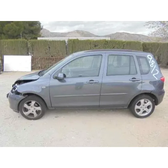 MAZDA 2 BERLINA (DY) '2004 1.6 SPORTIVE (74KW) GRIS OSCURO