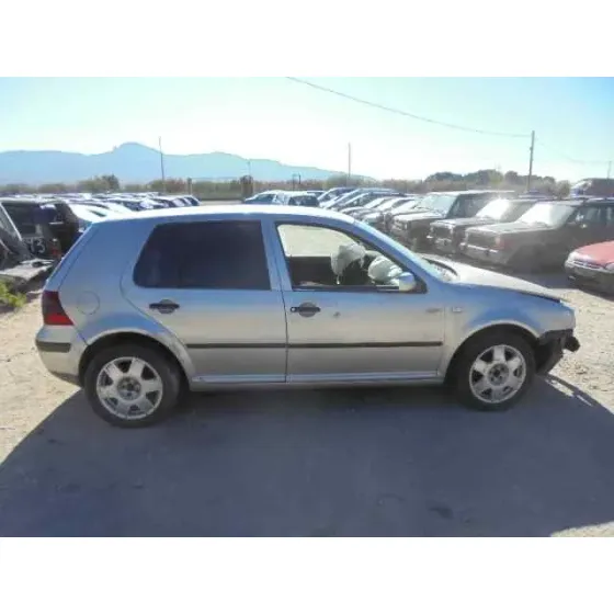 VOLKSWAGEN GOLF IV BERLINA (1J1) '2002 CONCEPTLINE GRIS