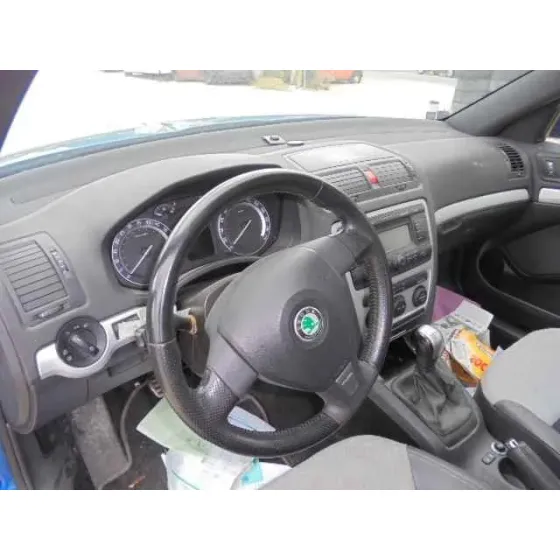 SKODA OCTAVIA BERLINA (1Z3) '2006 RS AZUL