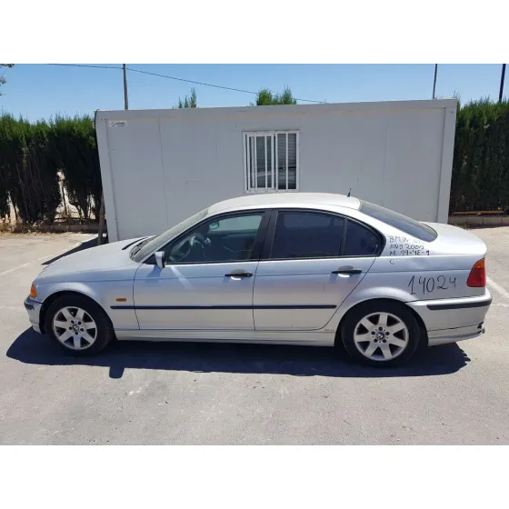 BMW SERIE 3 BERLINA (E46) '2001 318I GRIS