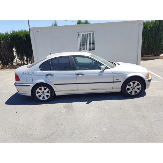 BMW SERIE 3 BERLINA (E46) '2001 318I GRIS