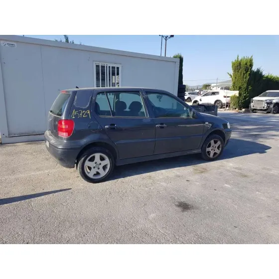 VOLKSWAGEN POLO BERLINA (6N2) '2001 TRENDLINE GRIS OSCURO