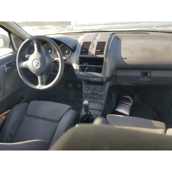 VOLKSWAGEN POLO BERLINA (6N2) '2001 TRENDLINE GRIS OSCURO