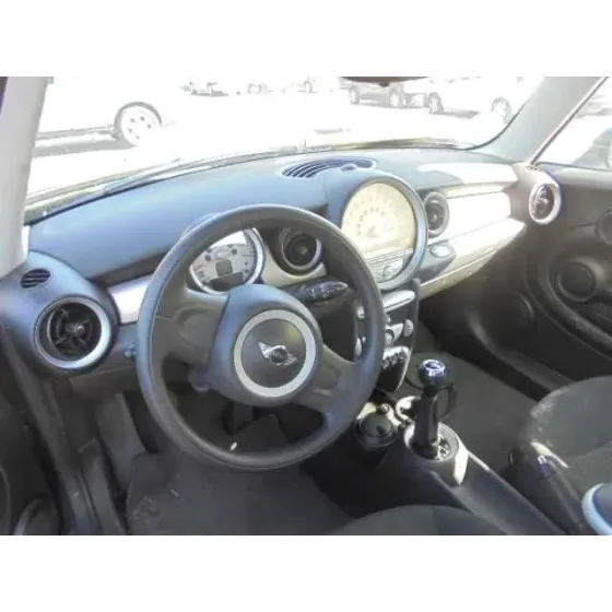 MINI MINI (R56) '2007 ONE NEGRO