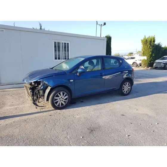 SEAT IBIZA (6J5) '2013 REFERENCE TECH AZUL