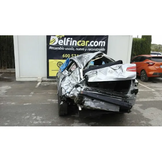 VOLKSWAGEN PASSAT LIM. (3G2) '2018 SPORT BMT GRIS PLATA