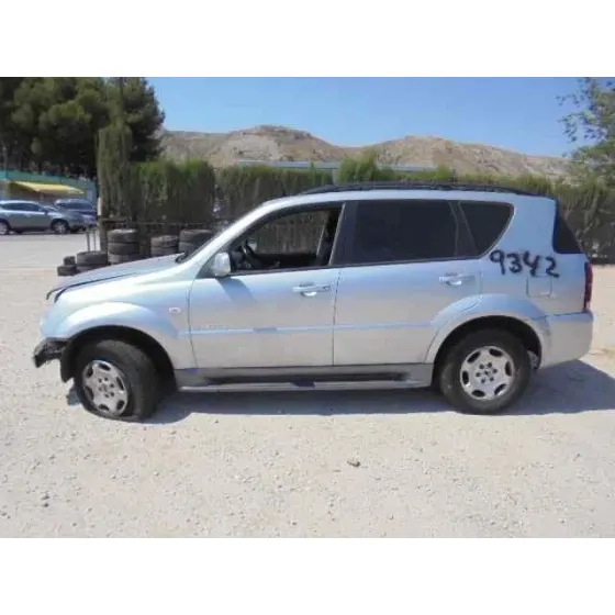 SSANGYONG REXTON '2005 270 XDI LIMITED GRIS