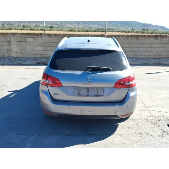 Peugeot 308 SW II (LC_, LJ_, LR_, LX_, L4_) 2014